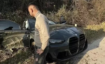 Gökhan Çıra kaza geçirdi!